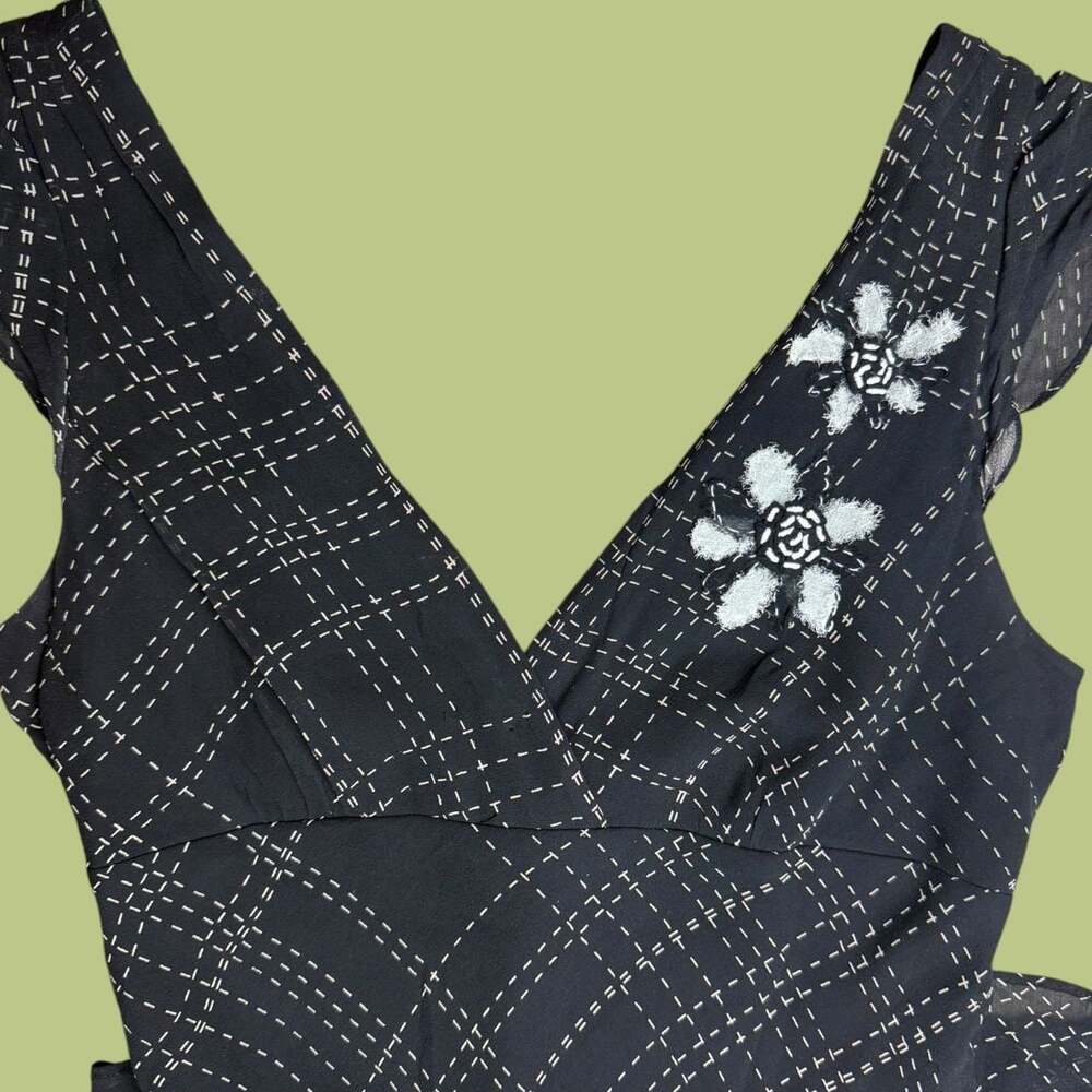 Vtg BCBGMAXAZRIA Black Beaded Flower Cap Sleeve Midi Dress - Picture 7 of 8